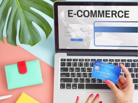Manage Your E-commerce Website Like a Boss This Holiday Season